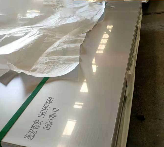 精密五金加工的基石：優(yōu)選鋼材的深度解析與采購指南